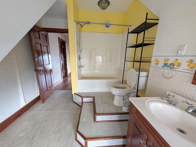 229 E 2nd Street, Pinconning, MI 48650