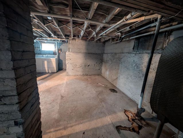 229 E 2nd Street, Pinconning, MI 48650