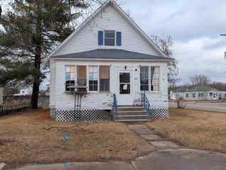 229 E 2nd Street, Pinconning, MI 48650