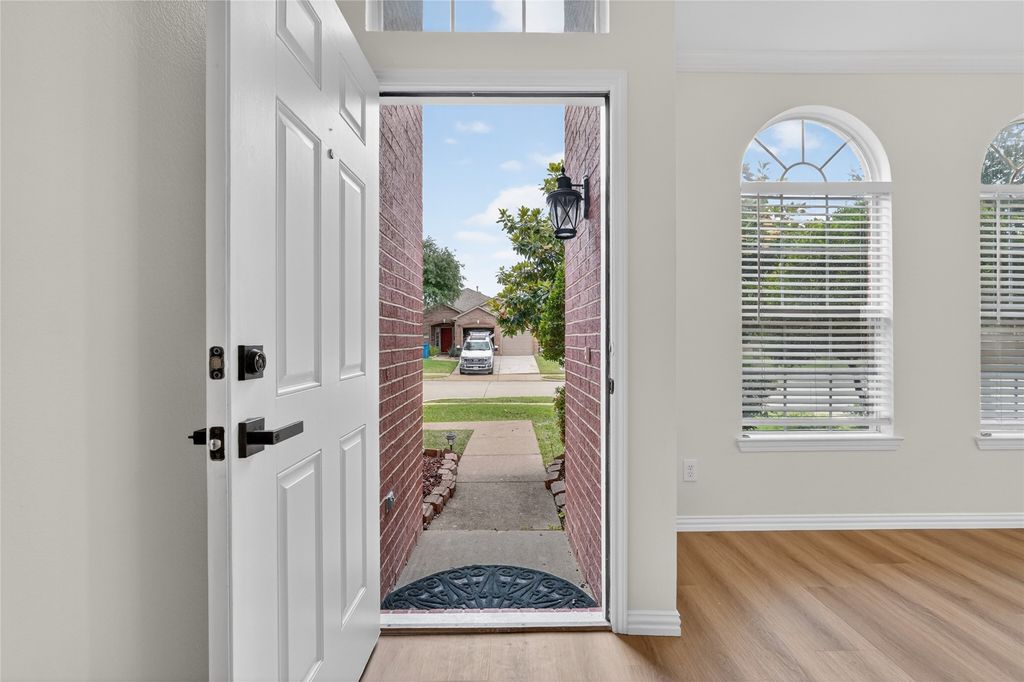 10701 Augusta Lane, Rowlett, TX 75089