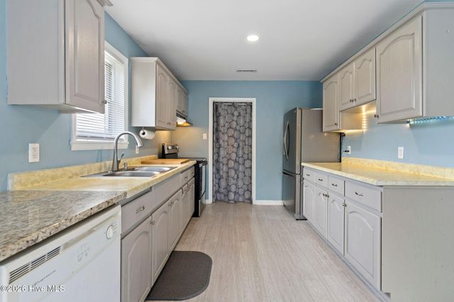 2702 Bunche Street, Wilmington, NC 28405