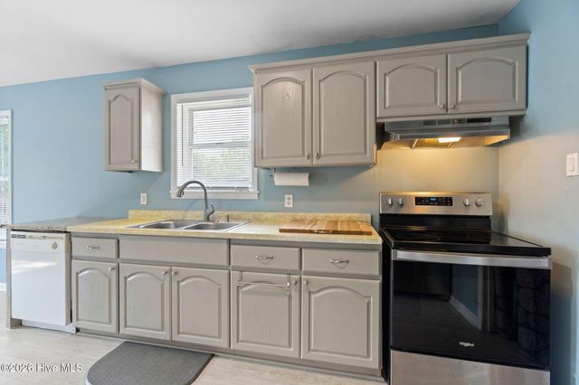 2702 Bunche Street, Wilmington, NC 28405