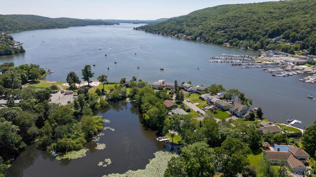 36 Lakewood Road, Greenwood Lake, NY 10925