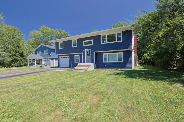 36 Lakewood Road, Greenwood Lake, NY 10925