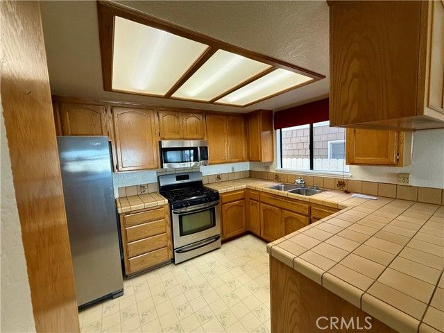 1747 Wollacott, Redondo Beach, CA 90278