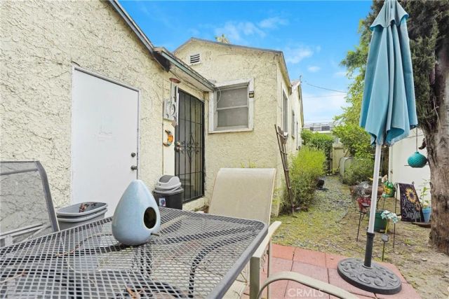 5759 Hazeltine, Van Nuys, CA 91401