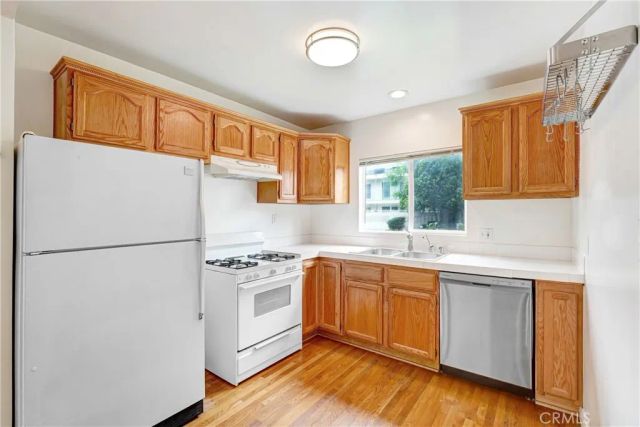 5759 Hazeltine, Van Nuys, CA 91401