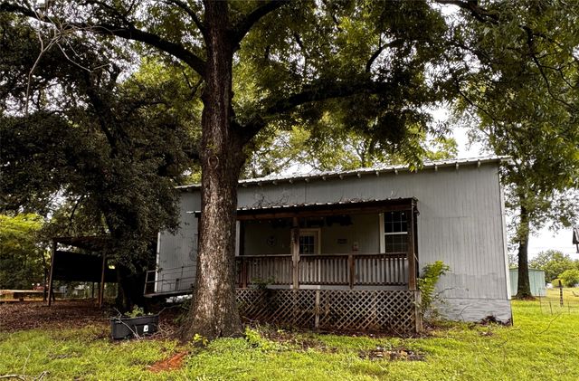 2931 S Barrett Avenue, Denison, TX 75020