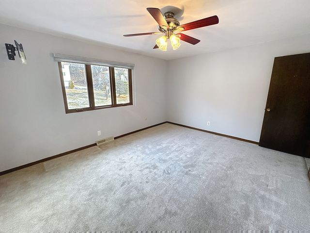 3715 35th Street 3, Moline, IL 61265