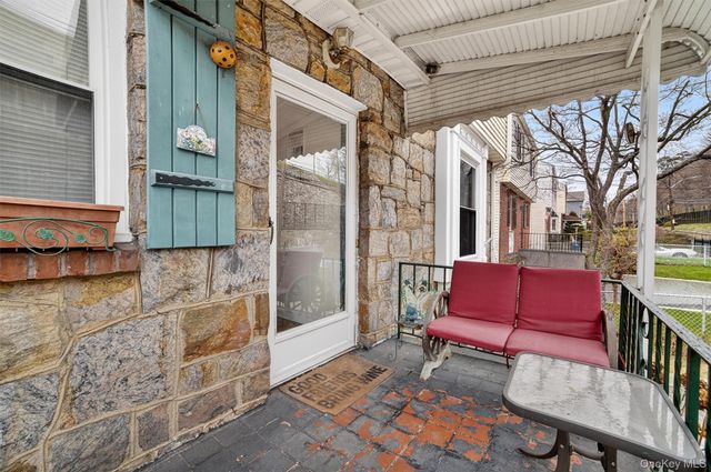 65 Hillview Avenue, Yonkers, NY 10704