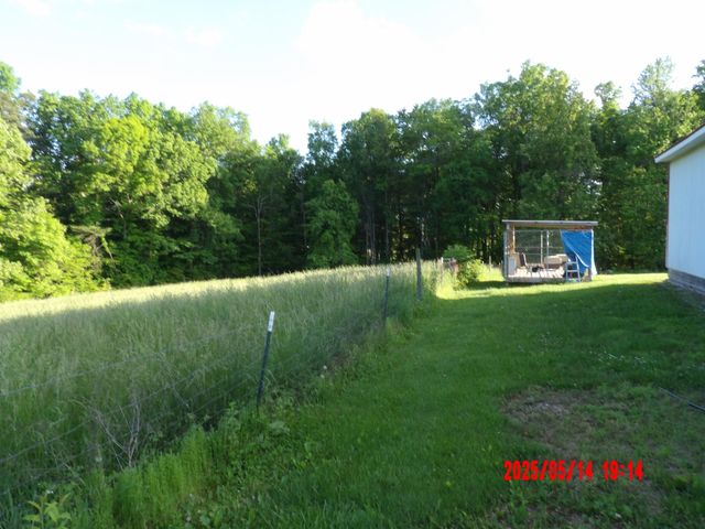 157 Deskins Lane, Frenchburg, KY 40322