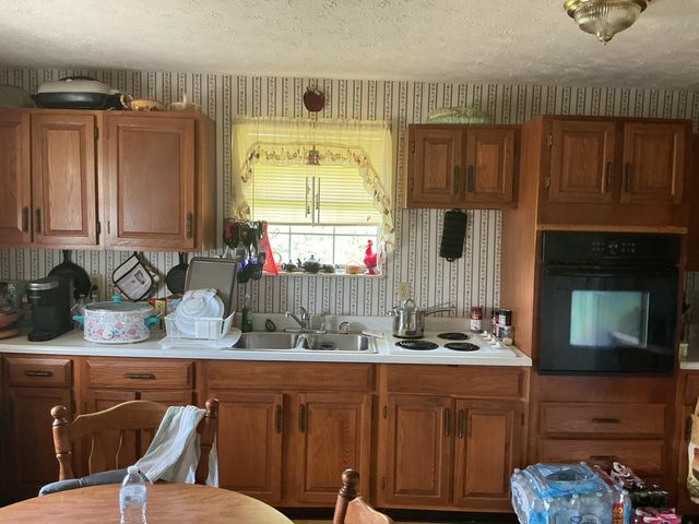 157 Deskins Lane, Frenchburg, KY 40322