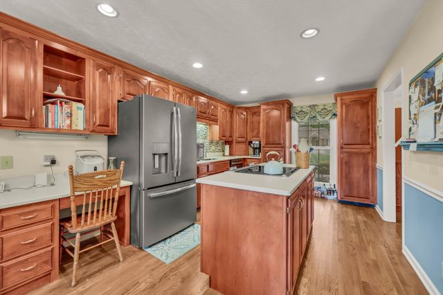 3191 Quincy Ln, Clarksville, TN 37043