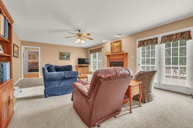 3191 Quincy Ln, Clarksville, TN 37043