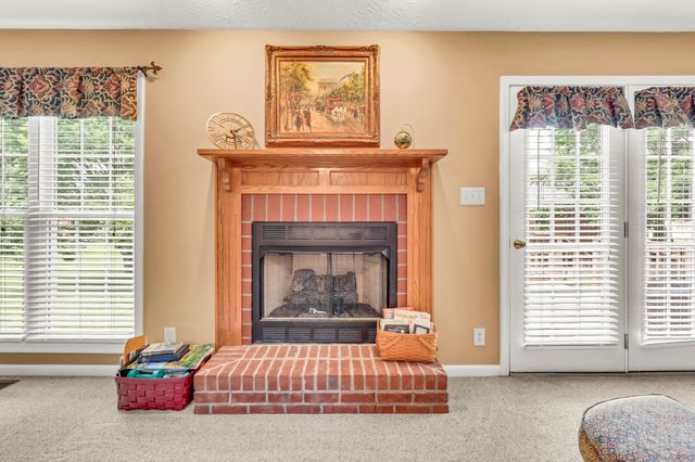 3191 Quincy Ln, Clarksville, TN 37043