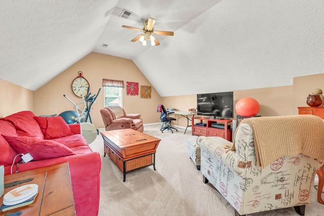 3191 Quincy Ln, Clarksville, TN 37043