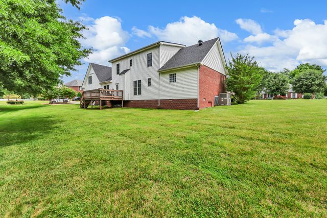 3191 Quincy Ln, Clarksville, TN 37043