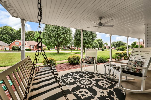 3191 Quincy Ln, Clarksville, TN 37043