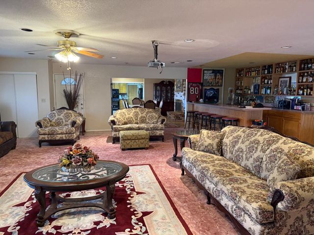 3315 Sunnyview Ln, North Highlands, CA 95660