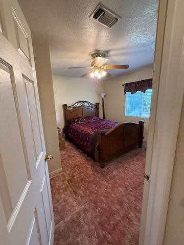 3315 Sunnyview Ln, North Highlands, CA 95660