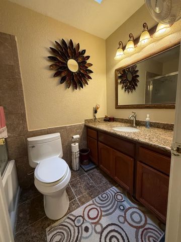 3315 Sunnyview Ln, North Highlands, CA 95660