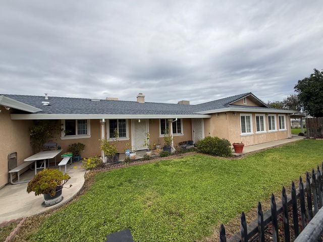 3315 Sunnyview Ln, North Highlands, CA 95660