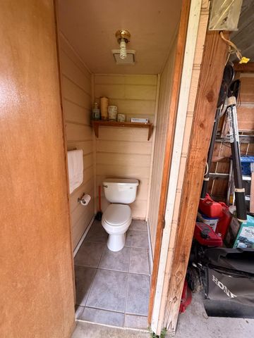 3315 Sunnyview Ln, North Highlands, CA 95660