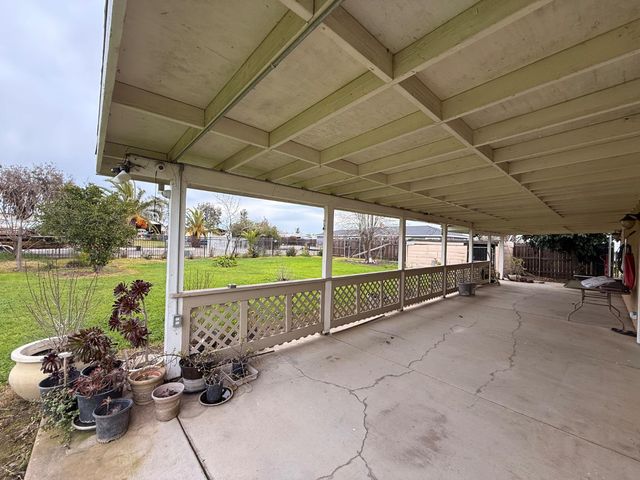 3315 Sunnyview Ln, North Highlands, CA 95660