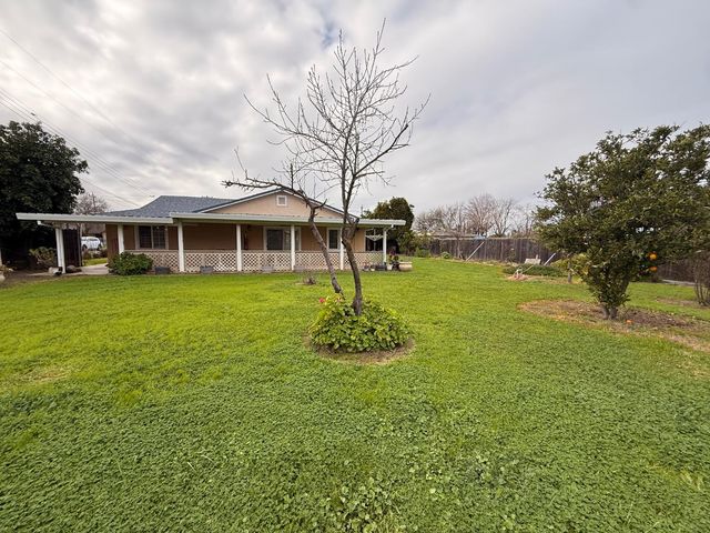 3315 Sunnyview Ln, North Highlands, CA 95660