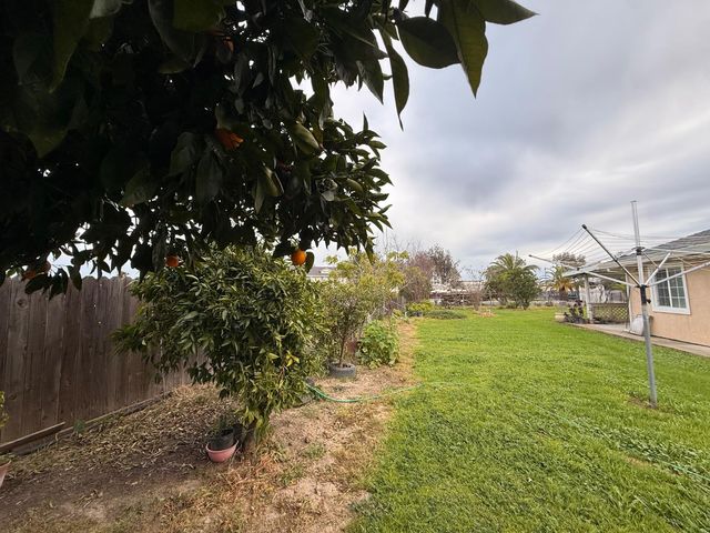 3315 Sunnyview Ln, North Highlands, CA 95660