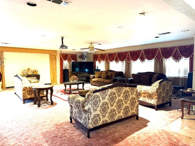 3315 Sunnyview Ln, North Highlands, CA 95660