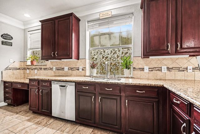 54 Parsley Court, Lake Jackson, TX 77566