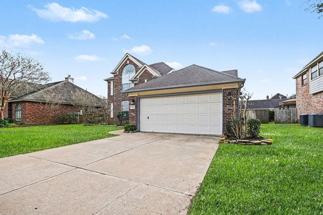54 Parsley Court, Lake Jackson, TX 77566