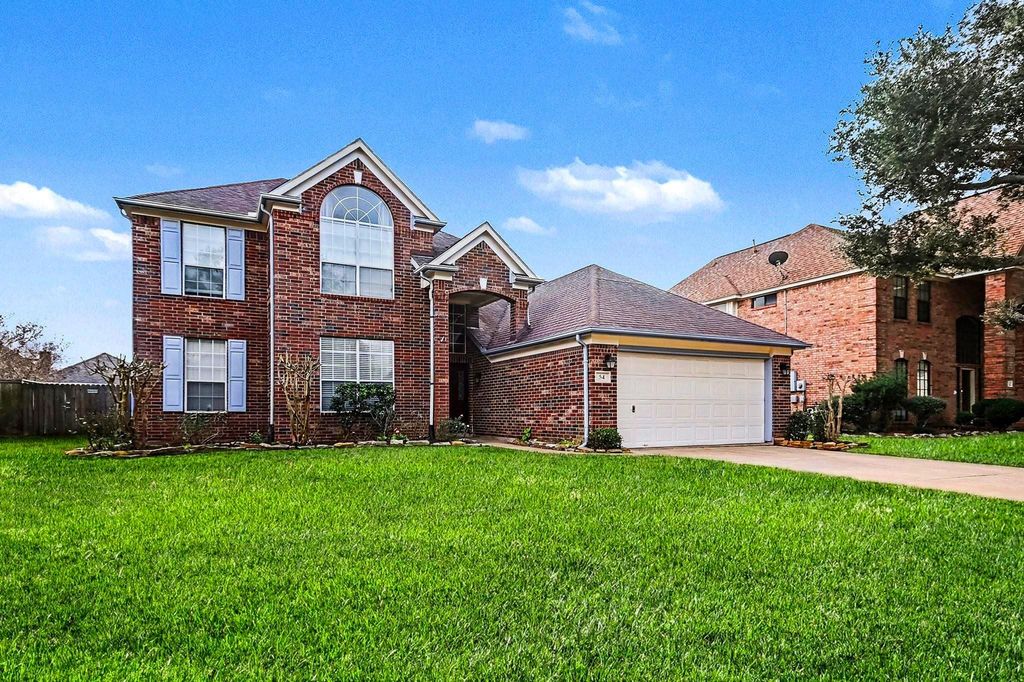 54 Parsley Court, Lake Jackson, TX 77566