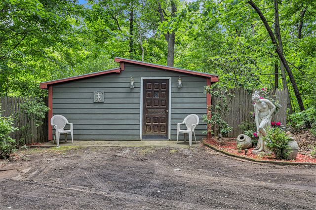6888 Ann Arbor Road, Leoni Twp, MI 49201