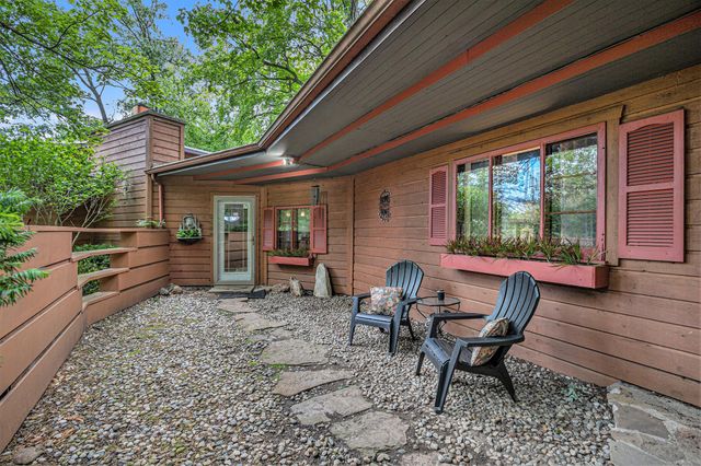 6888 Ann Arbor Road, Leoni Twp, MI 49201