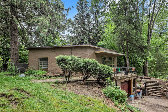6888 Ann Arbor Road, Leoni Twp, MI 49201