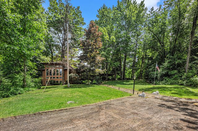 6888 Ann Arbor Road, Leoni Twp, MI 49201
