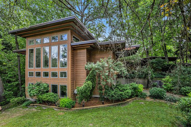 6888 Ann Arbor Road, Leoni Twp, MI 49201