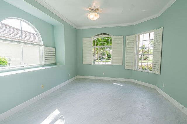 668 SW Lake Charles Circle, Port St. Lucie, Port St Lucie, FL 34986