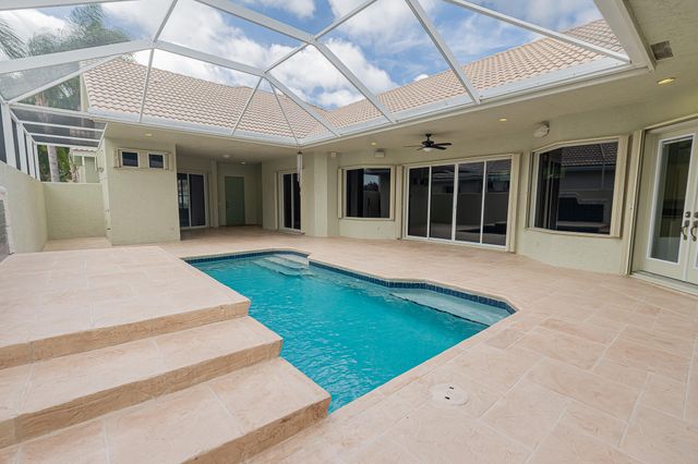 668 SW Lake Charles Circle, Port St. Lucie, Port St Lucie, FL 34986