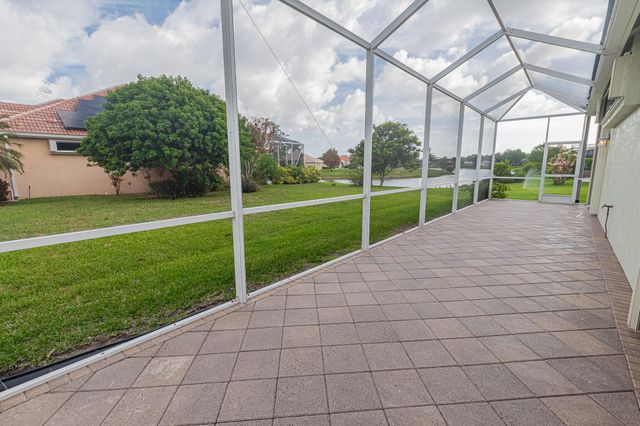 668 SW Lake Charles Circle, Port St. Lucie, Port St Lucie, FL 34986