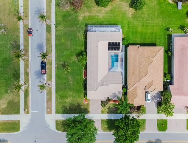 668 SW Lake Charles Circle, Port St. Lucie, Port St Lucie, FL 34986