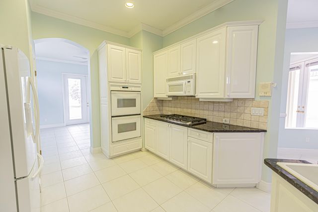 668 SW Lake Charles Circle, Port St. Lucie, Port St Lucie, FL 34986