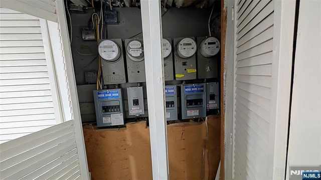 6208 Durham Avenue, North Bergen, NJ 07047