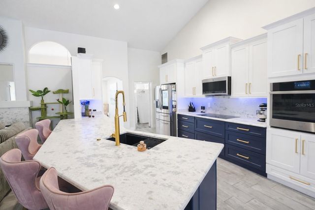 731 BREEZY OAK COURT, Deland, FL 32724