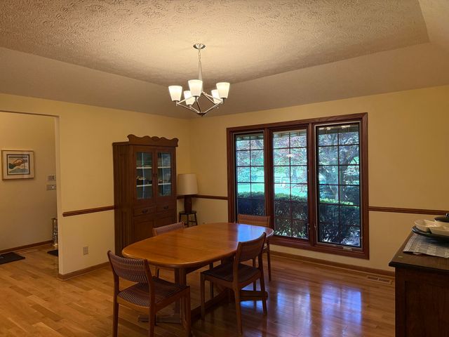 2357 Palmera Court, Bettendorf, IA 52722