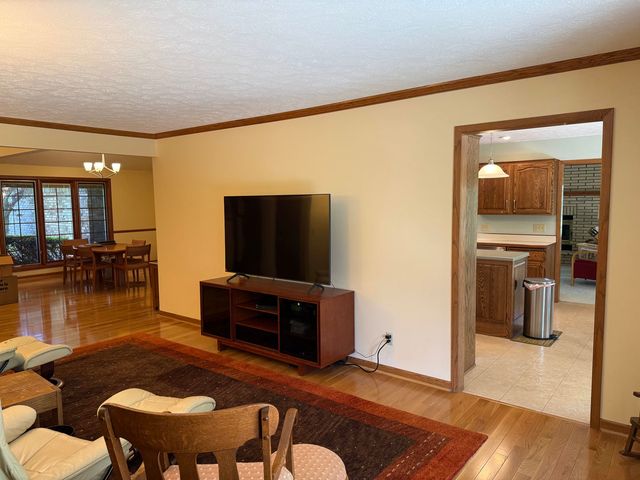 2357 Palmera Court, Bettendorf, IA 52722