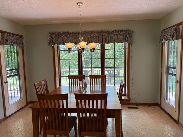 2357 Palmera Court, Bettendorf, IA 52722
