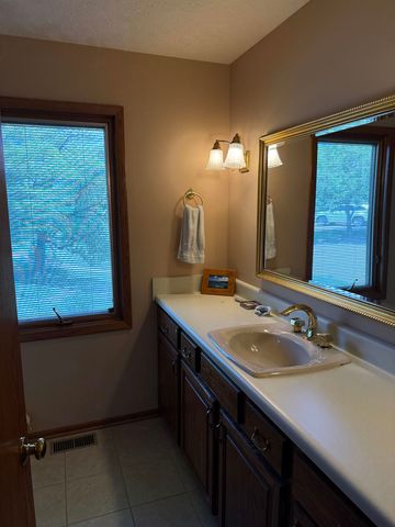 2357 Palmera Court, Bettendorf, IA 52722